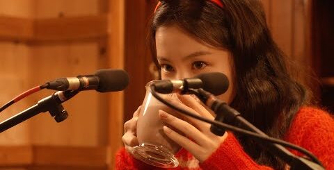 Lee Hi reveals hot cocoa ASMR teaser for 'For You' feat. Crush